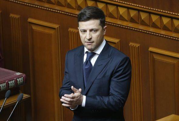 Зеленский созывает внеочередное заседание Рады на 4 марта