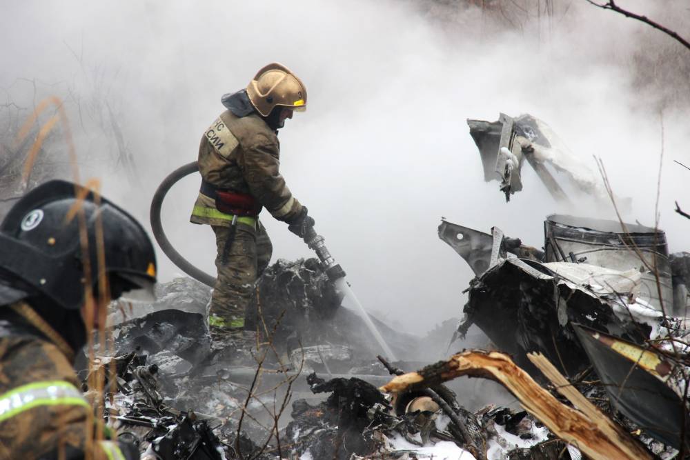 МЧС подтвердило гибель пилота при крушении вертолета под Астраханью