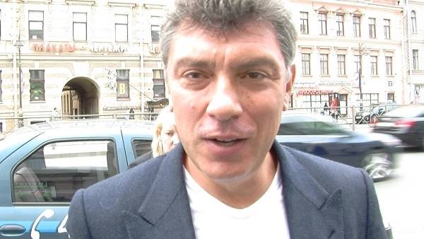 Лурье заявил, что «оппозиция» спекулирует на имени Немцова ради собственных интересов