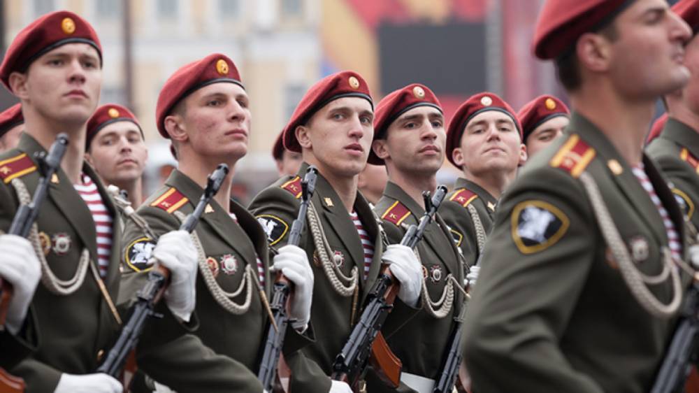 В Петербурге более 4,8 тыс. человек примут участие в параде в честь 75-летия Победы