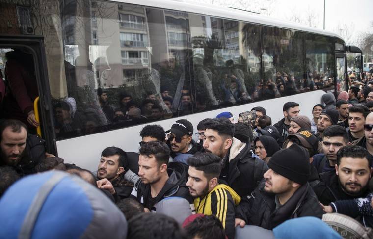 Турция открыла границы c ЕС для беженцев