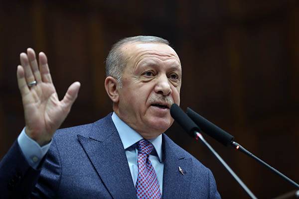 Эрдоган попросил Путина не вмешиваться в противостояние Турции и Сирии