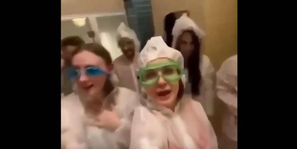 На видео сняли последние минуты жизни погибших на банной вечеринке