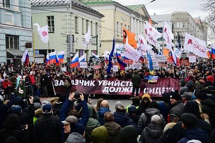 В Москве начался марш памяти Бориса Немцова