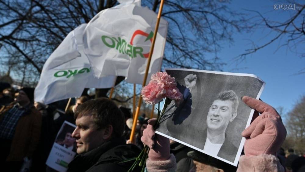 Сторонник Ходорковского провоцировал полицию на акции памяти Немцова в Петербурге
