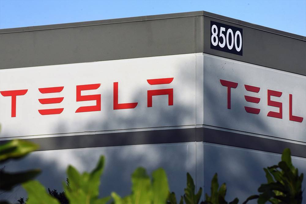 Tesla построит в Калифорнии крупнейшее в мире энергохранилище