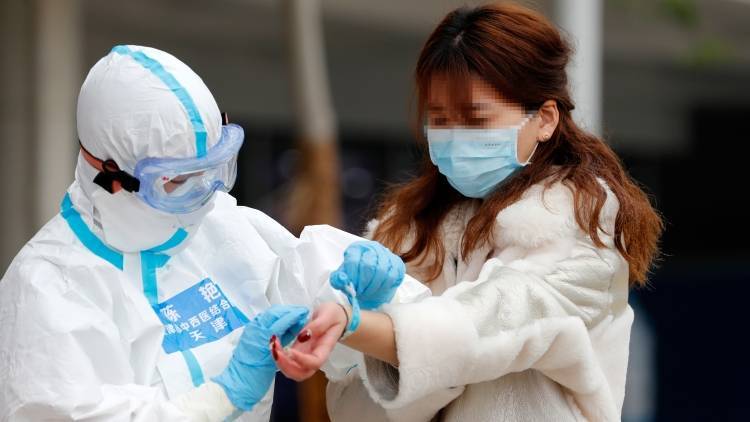 Япония надеется использовать пятнадцатиминутные экспресс-тесты на коронавирус с марта