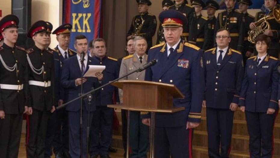 Глава СКР Бастрыкин открыл кадетские классы на базе школы в Кронштадте