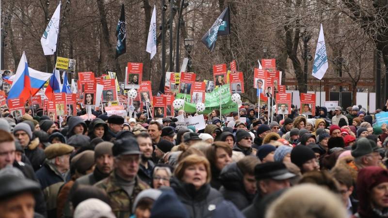 Полиция Москвы сообщила, что на марш Немцова пришло 10,5 тысячи человек