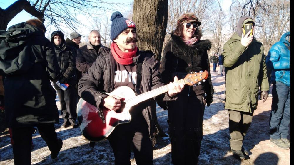Пьяные участники марша Немцова пытались спровоцировать полицейских