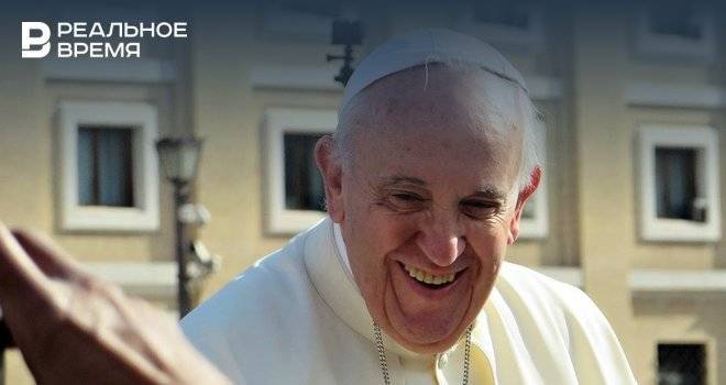 СМИ: Папа Римский и его помощники заболели коронавирусом