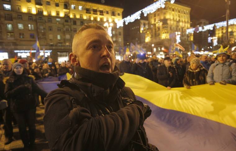 Националисты распылили газ в Винницком горсуде Украины