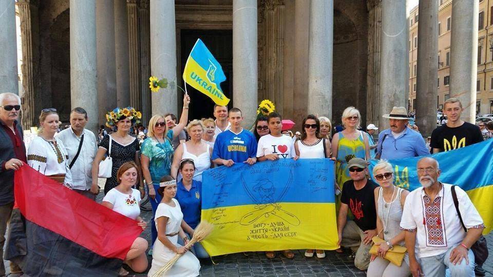 Украину предпочитают любить на расстоянии: Не страшен даже коронавирус