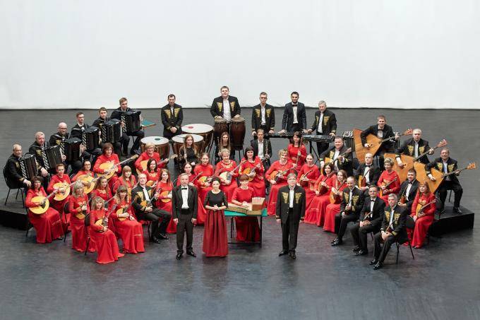 Кемеровчан приглашают на концерт оркестра русских народных инструментов и квартета гитаристов