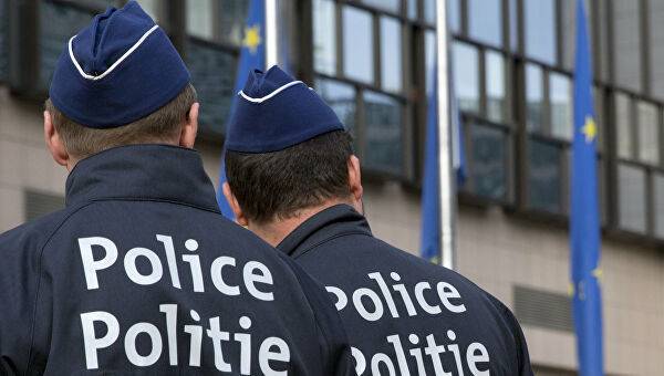 СМИ: полицейские открыли огонь по напавшему на прохожих на западе Бельгии