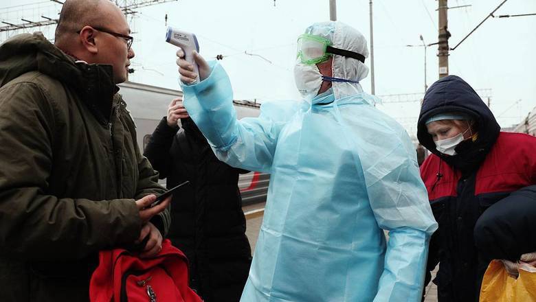 Иностранцам с коронавирусом пригрозили депортацией из России