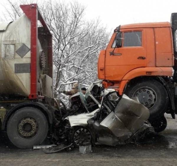 В Прикамье в массовой аварии погибли два человека
