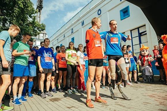 В Екатеринбурге курьером «Яндекс.Еда» работает чемпион Кубка мира по паратриатлону