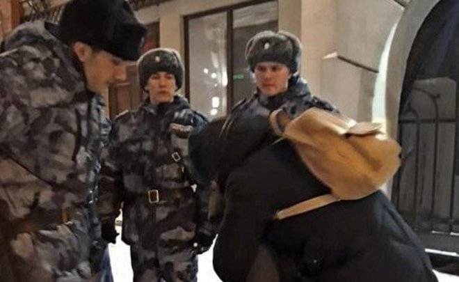 В Казани росгвардейцы нашли пропавшего на прогулке ребенка