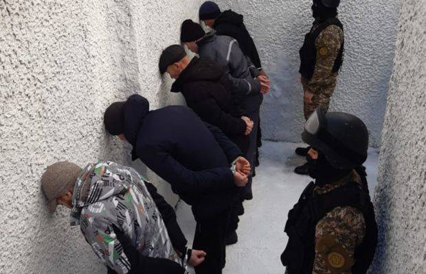 В Казахстане задержаны подозреваемые в подготовке терактов