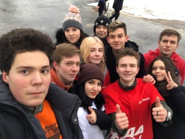 Подмосковная команда «Молодежки ОНФ» в честь 77-летия победы в Сталинградской битве провела акцию «Случайный вальс»