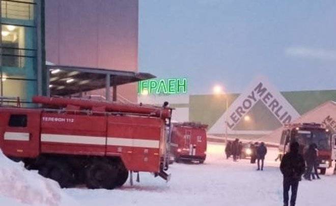 В Башкирии из торгового центра эвакуировали 600 человек из-за замыкания