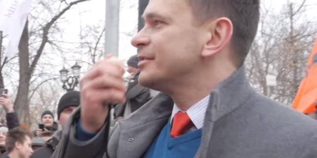 Яшина уличили в использовании названия ФБК без разрешения Навального