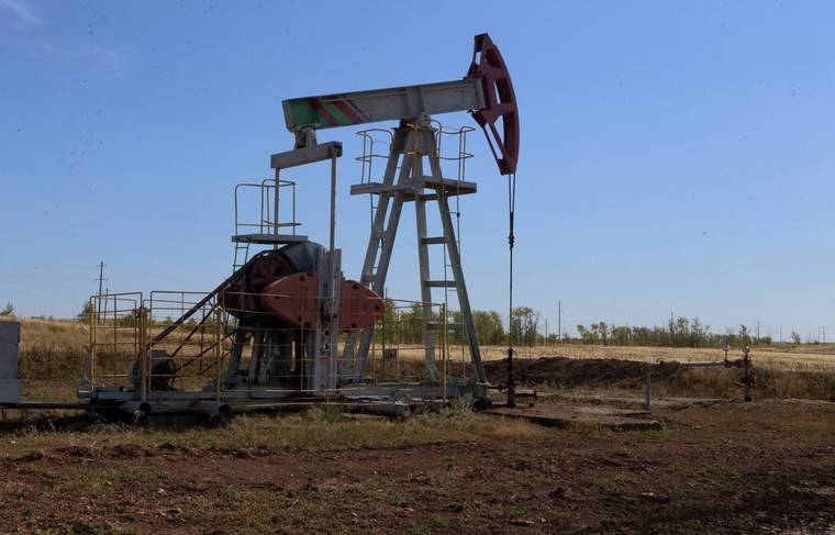 WSJ: Эр-Рияд требует сократить добычу нефти из-за коронавируса
