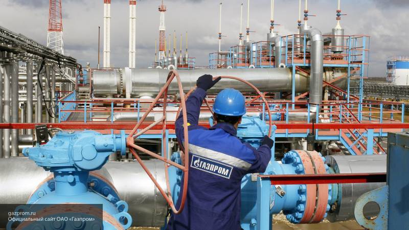 "Газпром" втрое сократил транзит газа через территорию Украины