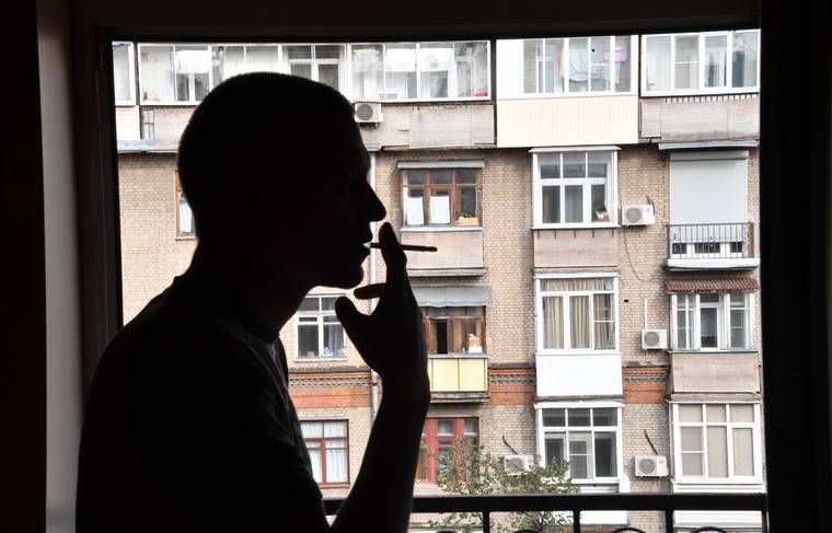 Минздрав поддержал запрет на курение в коммунальных квартирах