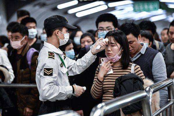 За сутки количество жертв коронавируса в Китае увеличилось до 425