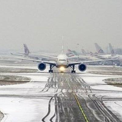 Самолет авиакомпании "Победа" выкатился за пределы ВПП в аэропорту Уфы