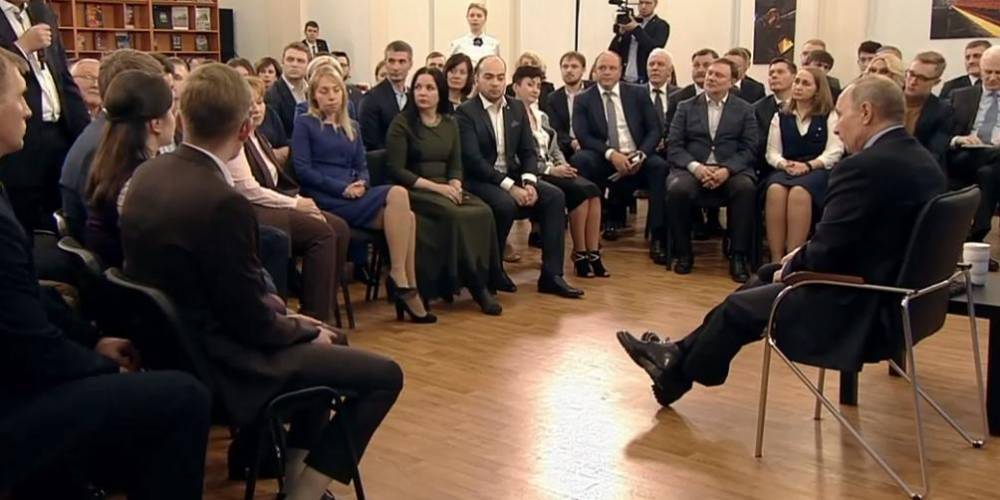 Путин: ﻿не хотелось бы погрязнуть в поправках к Конституции, но широкая дискуссия радует