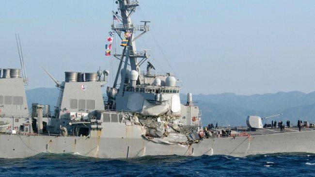 Столкнувшийся с сухогрузом: после ремонта эсминец ВМС США вышел в море