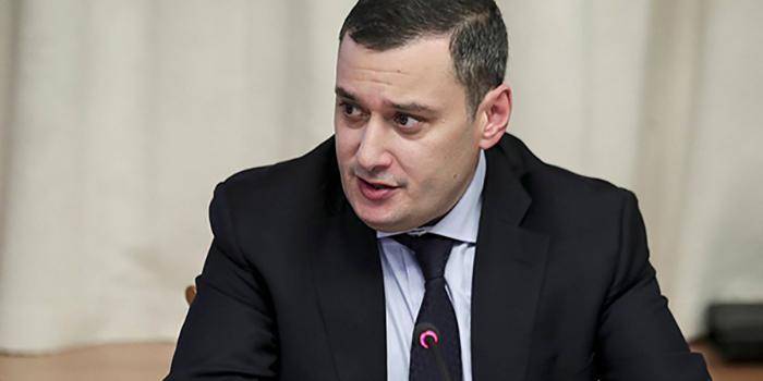 В "Единой России" подготовили поправки об усилении ответственности чиновников за хамство