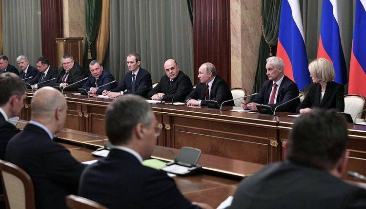 Путин обсудит реализацию послания Федеральному собранию в среду
