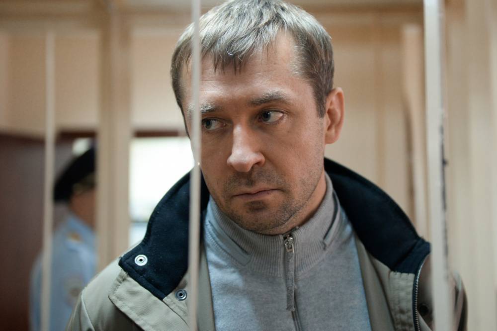 Бывший полковник-миллиардер Захарченко переведён в штрафной изолятор за драку