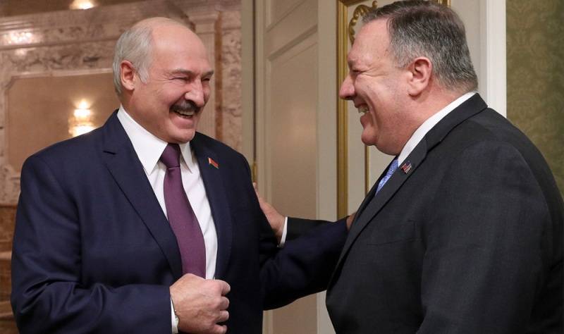 Лукашенко включил дурака и добавил «хитрости»