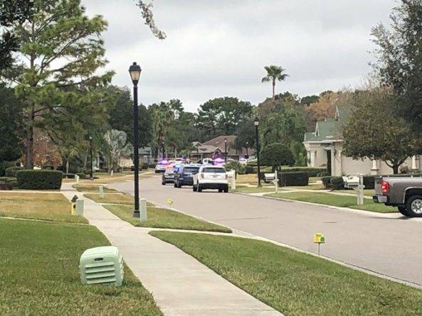 Перестрелка во Флориде: Стрелок убит, гражданский и полицейский ранены - usa.one