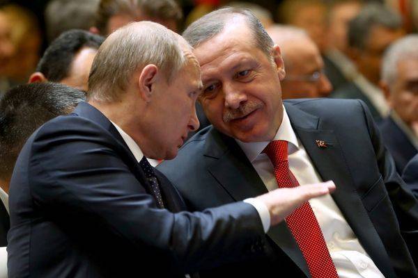Путин обратил внимание Эрдогана на активность террористов в Идлибcкой зоне