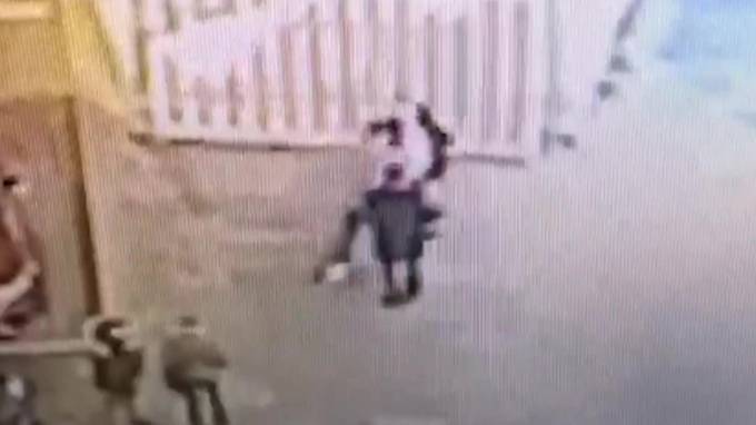 Видео: В центре Москвы был избит сотрудник ФСБ