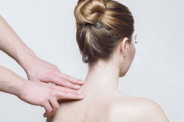 Названы пять опасных нарушений, которые могут вызывать боль в спине