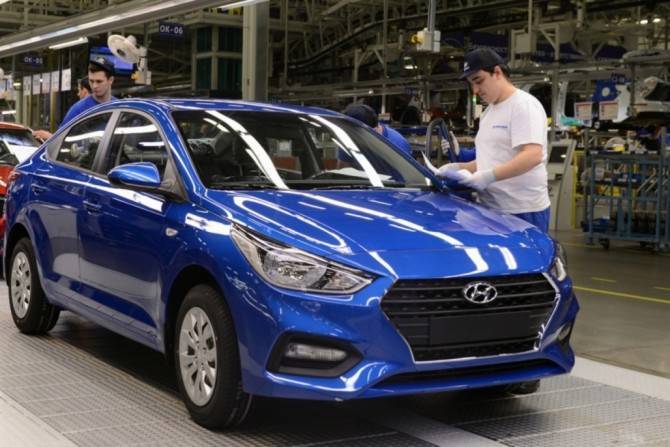 Петербургский завод Hyundai готовится к выпуску обновленных Solaris и Creta