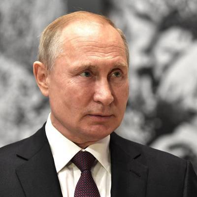Путин заявил, что разрушается система контроля над вооружениями