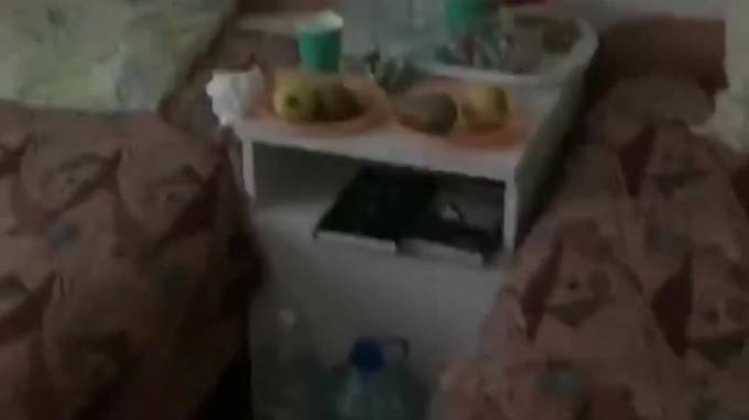 Эвакуированная из Ухани девушка сняла видео из номера, где проведет 2 недели