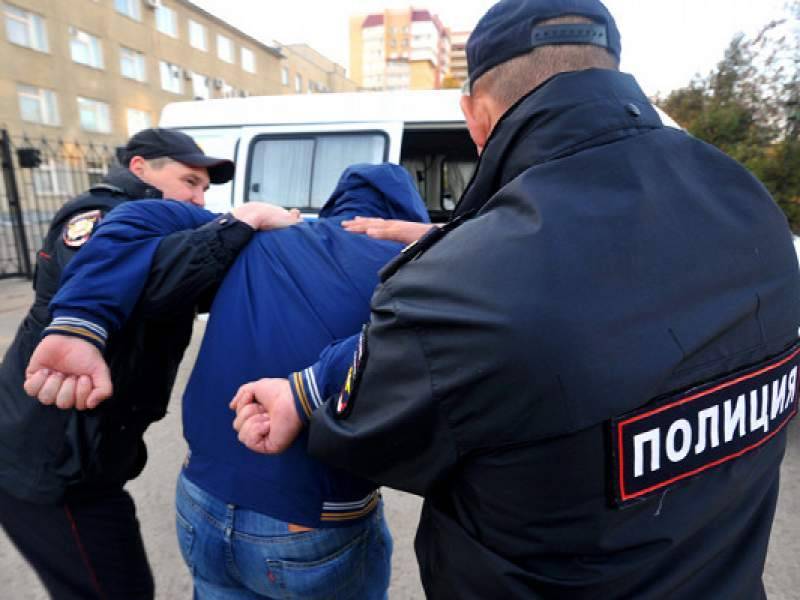 В Москве мужчину арестовали по обвинению в госизмене