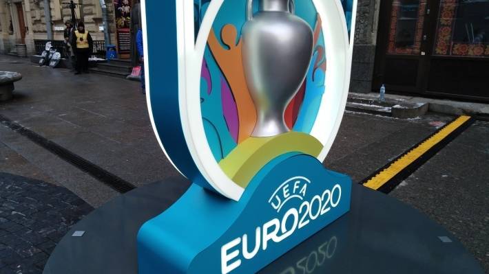На матчи Euro-2020 в Петербурге попадут только «чистые» болельщики