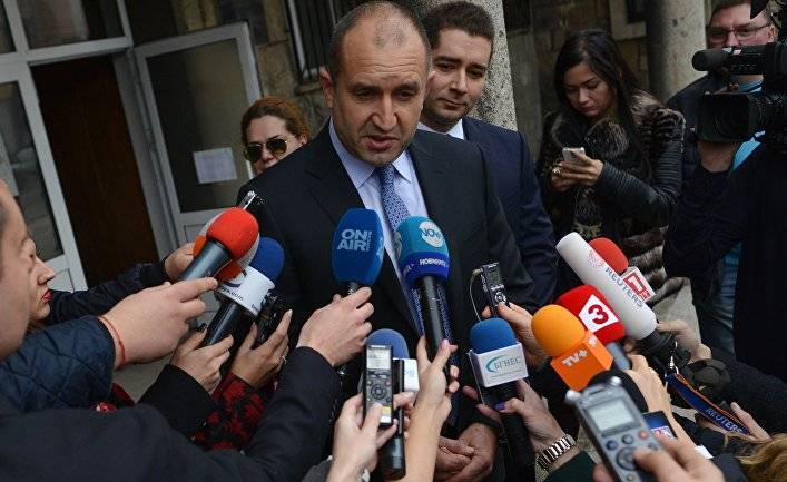 БНР (Болгария): президент Болгарии отказал в доверии правительству
