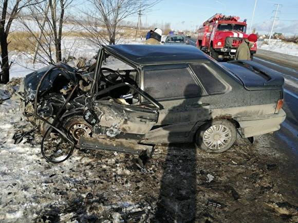 Два легковых автомобиля разбились всмятку в ДТП под Челябинском. Есть пострадавшие