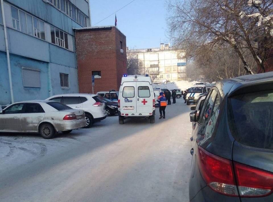 В Кузбассе из судов эвакуировали людей
